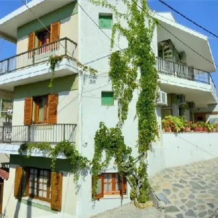Apartment Anais *